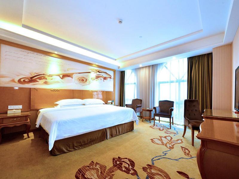 Vienna Classic Hotel Shenzhen Bantian Wuhe Avenue Exterior photo